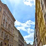 Old Town Konviktska - Bohemian *