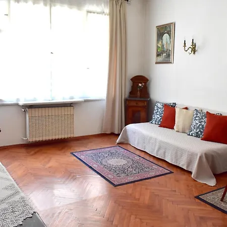 Old Town Konviktska - Bohemian Апартаменты Прага