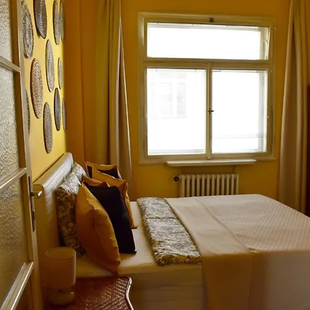 Old Town Konviktska - Bohemian Appartement